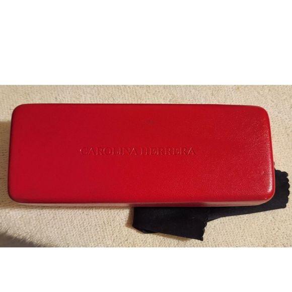 Carolina Herrara Red Leather Clamshell Eye Glass/Sunglass Case w/Cleaning Cloth - Picture 2 of 4